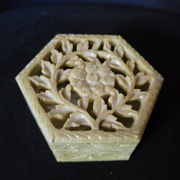 Vintage Carved Soapstone Trinket Box, Green Soapstone Hexagon Trinket Box - Picture 1 of 5